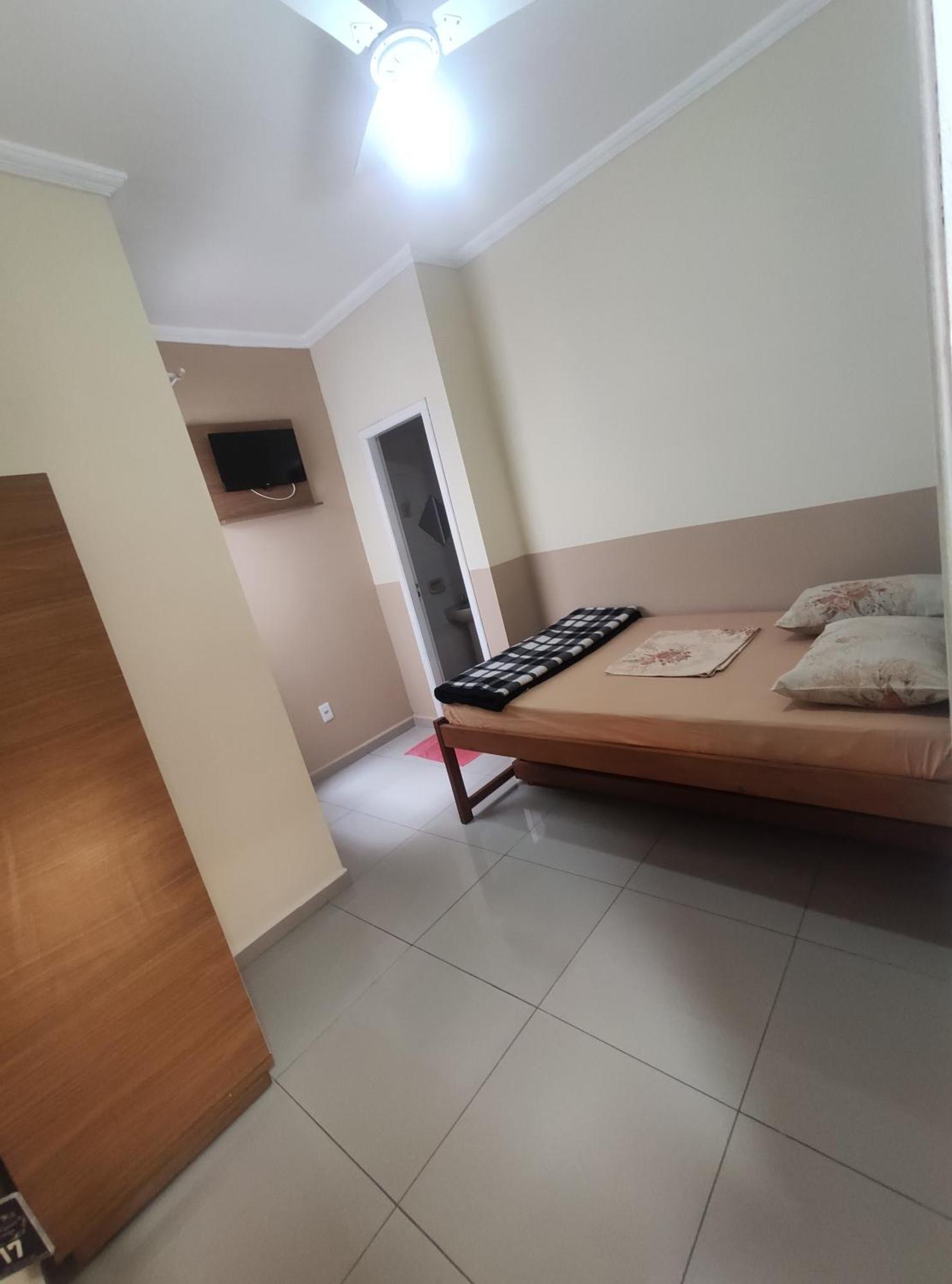 Hotel Pousada Sao Miguel Arcanjo Aparecida  Zimmer foto