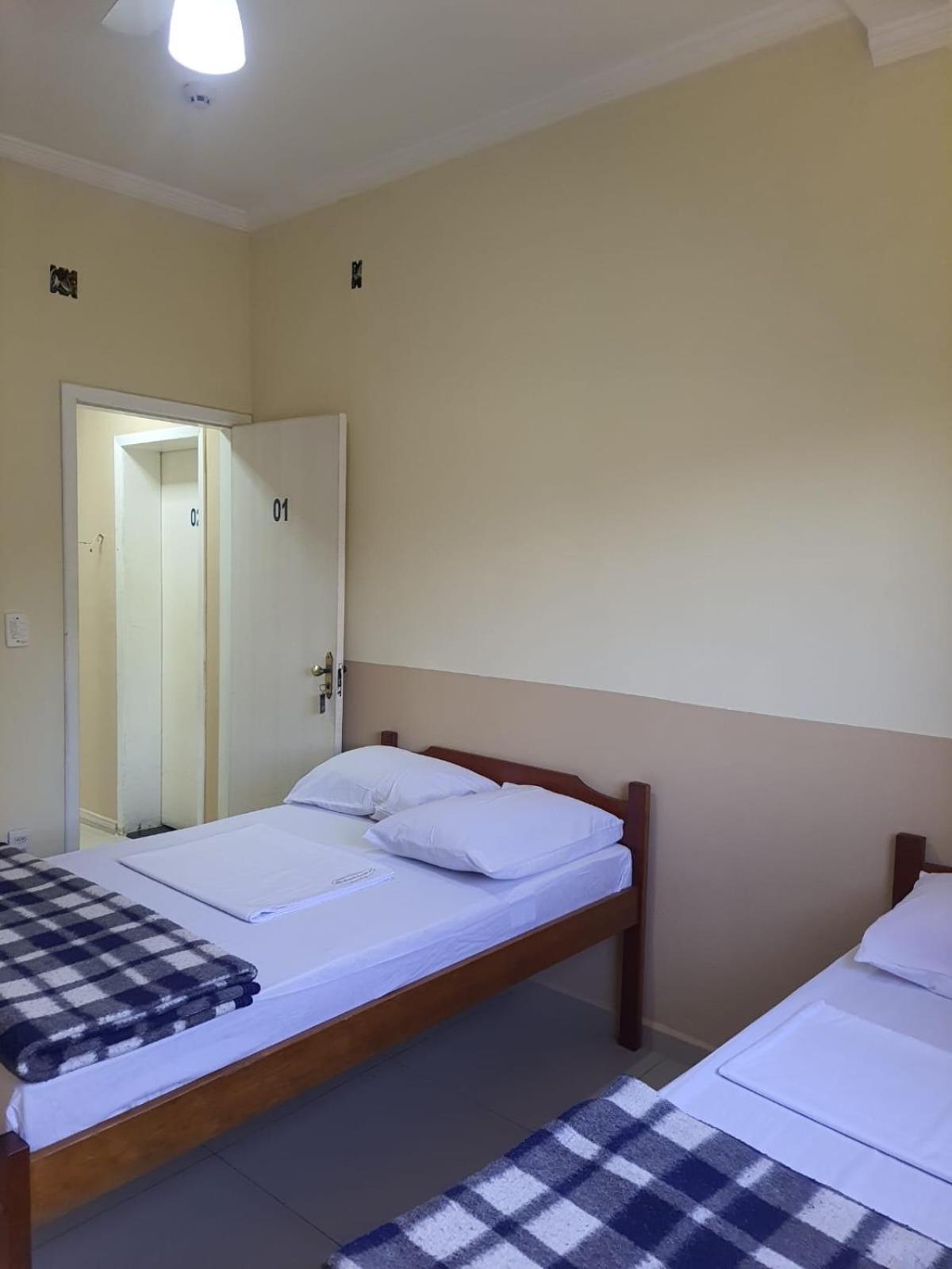Hotel Pousada Sao Miguel Arcanjo Aparecida  Zimmer foto
